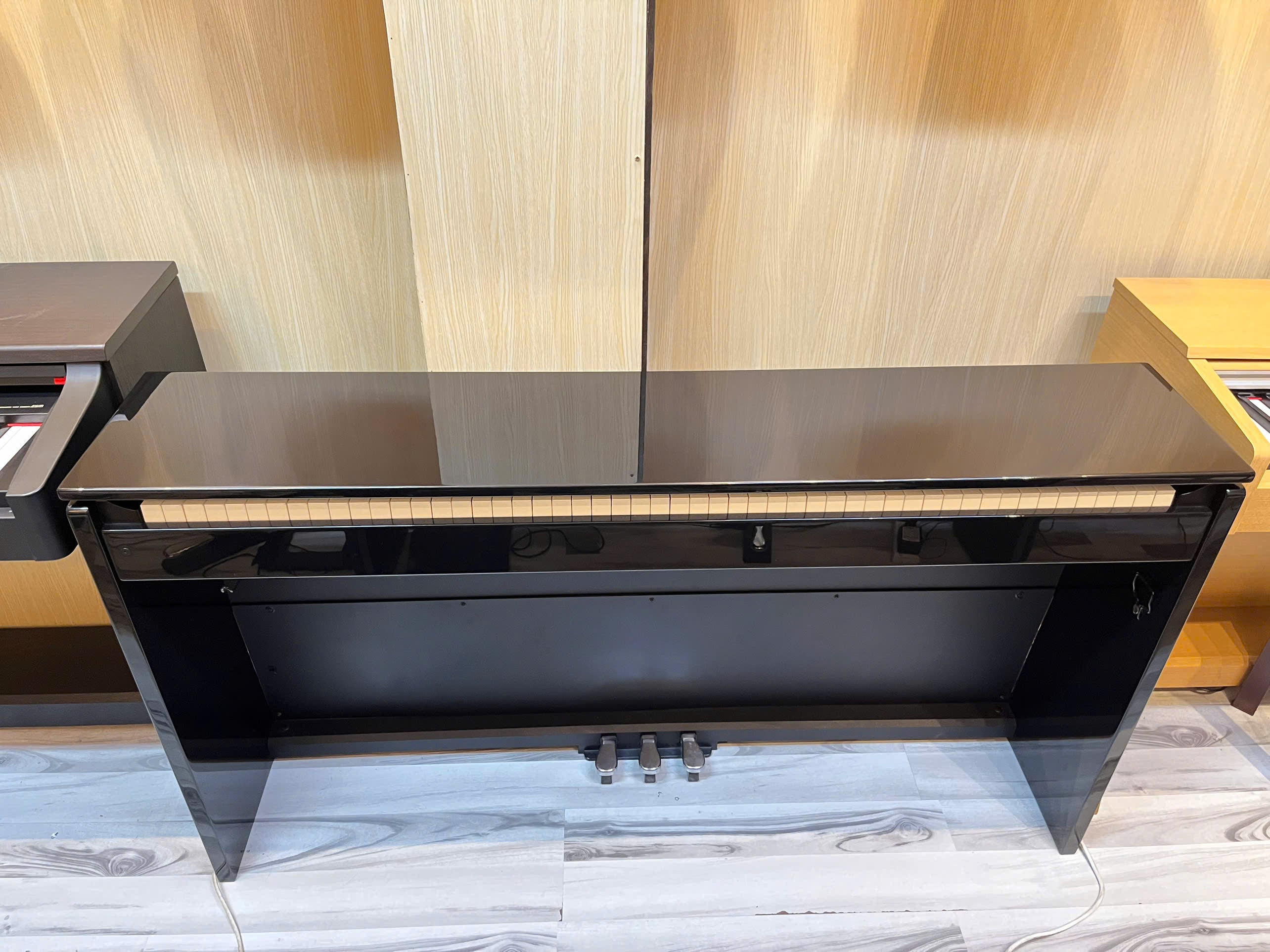 Đàn Piano Điện Casio PX830PE (Đen Bóng)