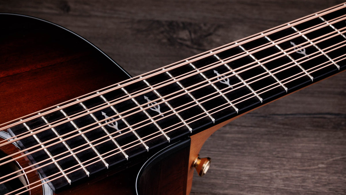 Đàn acoustic điện 10 dây Taylor 260ce-K DLX Bajo Quinto màu Shaded Edgeburst – cận cần đàn và mặt phím