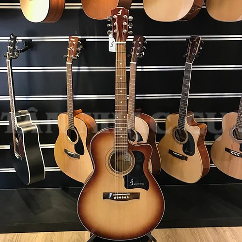 Đàn guitar acoustic Ba Đờn T70 màu Sunburst – mặt trước toàn thân