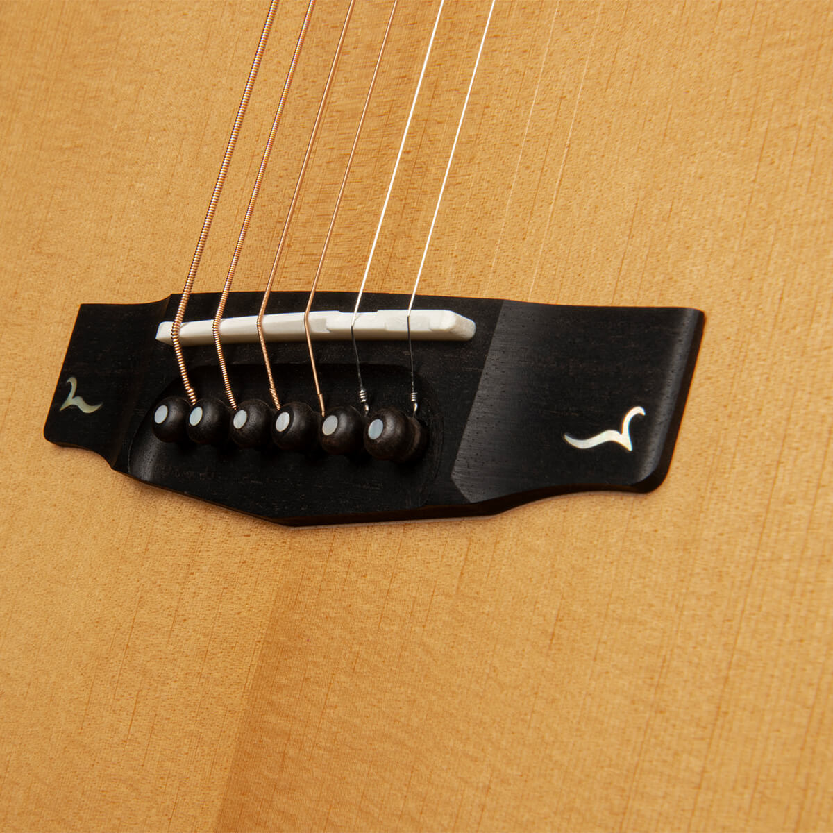 Đàn Guitar Acoustic Cort Gold-Edge