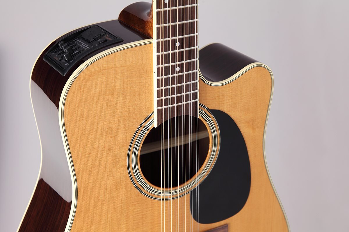 Đàn guitar acoustic điện 12 dây Takamine EF400SC-TT màu Natural sơn bóng – thùng đàn chụp nghiêng