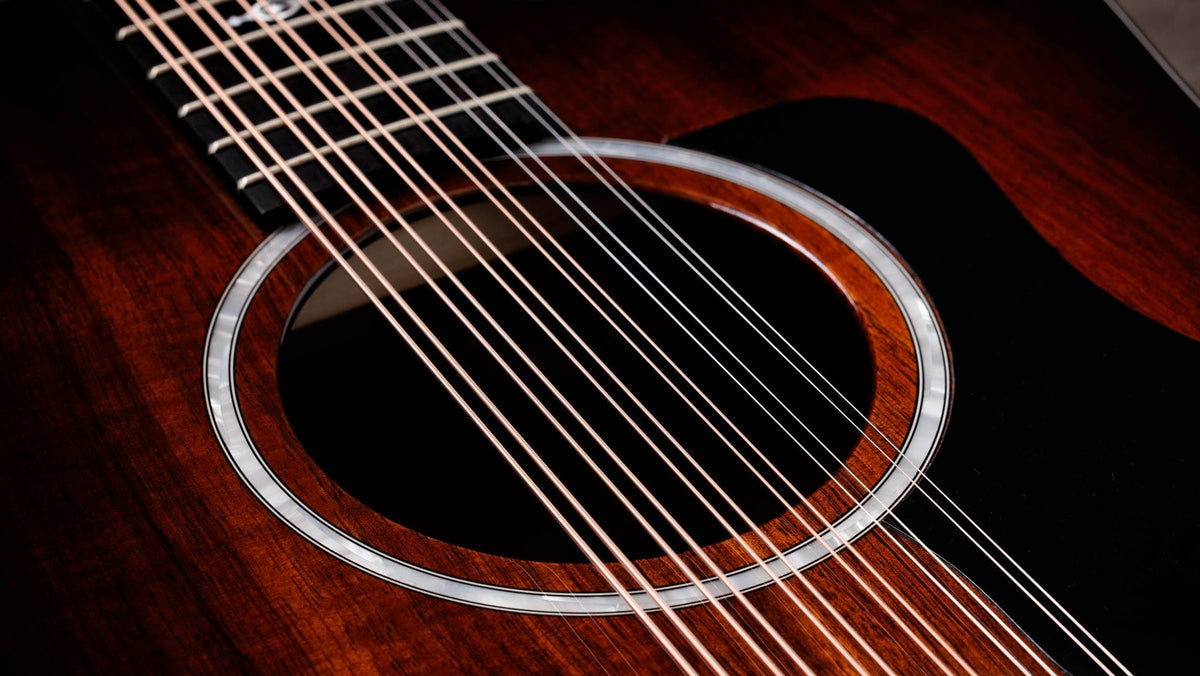 Đàn guitar acoustic điện 12 dây Taylor 260ce-K DLX Doce Doble màu Shaded Edgeburst – cận hoa văn viền lỗ thoát âm (rosette)