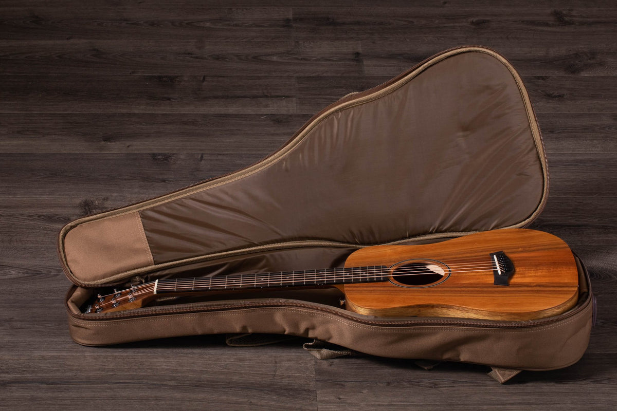 Đàn guitar acoustic điện Baby Taylor BTe Koa màu Natural – bao đàn đi kèm