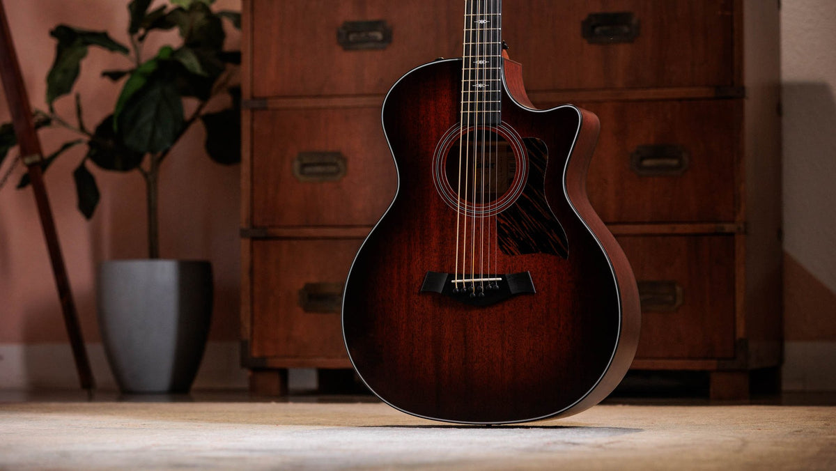 Đàn guitar acoustic điện baritone 8 dây Taylor 324ce Baritone-8 LTD màu Shaded Edgeburst – ảnh chính hãng chụp nằm ngang