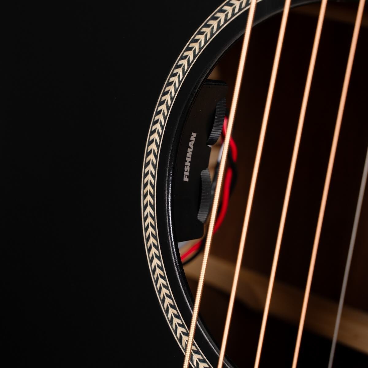 Đàn guitar acoustic điện Cort Essence-GA4 Special màu Black Top Semi Gloss – cận bộ EQ / pickup