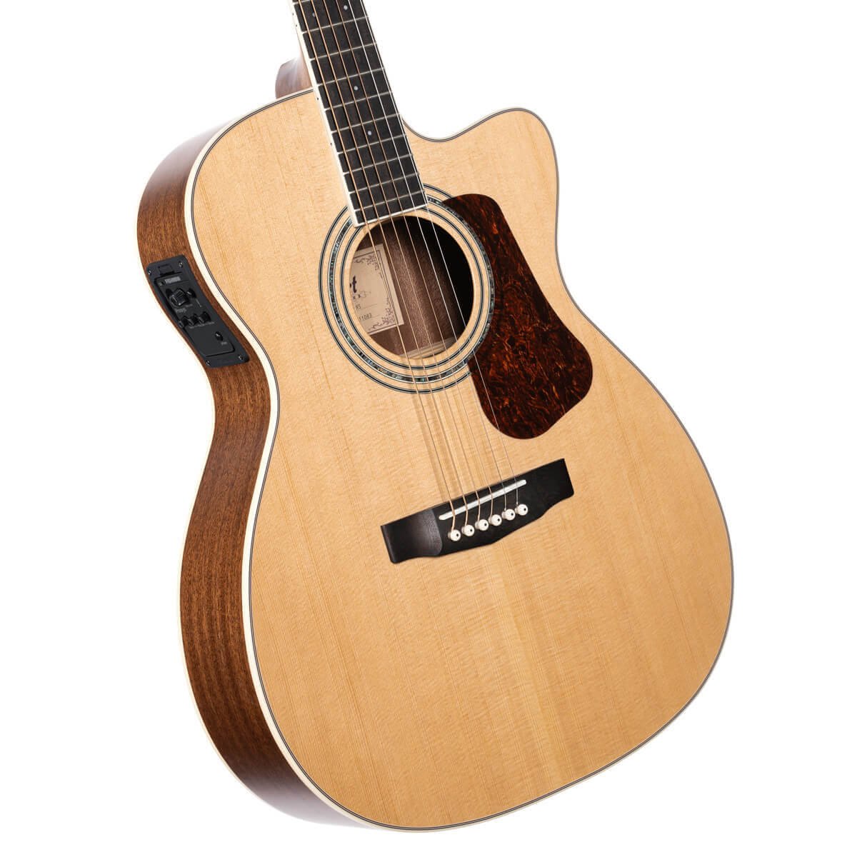 Đàn guitar acoustic điện Cort L710F màu Natural Satin – góc nghiêng 3/4 toàn thân