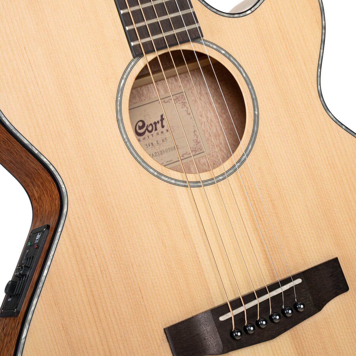 Đàn guitar acoustic điện Cort SFX-E màu Natural Satin – cận thùng đàn mặt trước