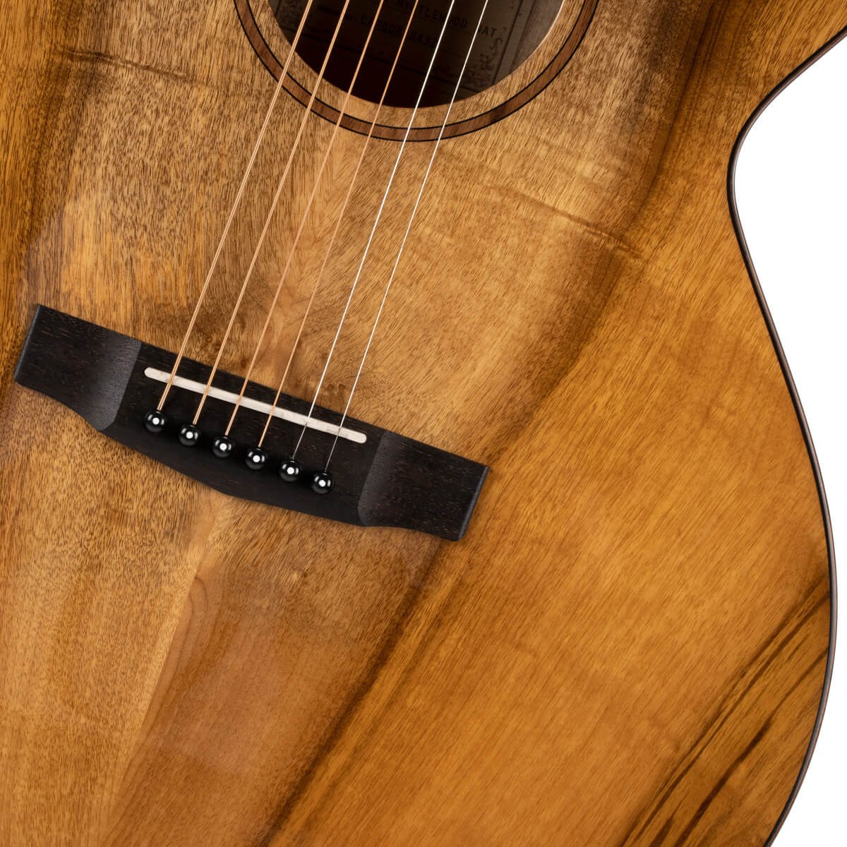 Đàn guitar acoustic điện Cort SFX Myrtlewood màu Natural Gloss – cận lỗ thoát âm và ngựa đàn