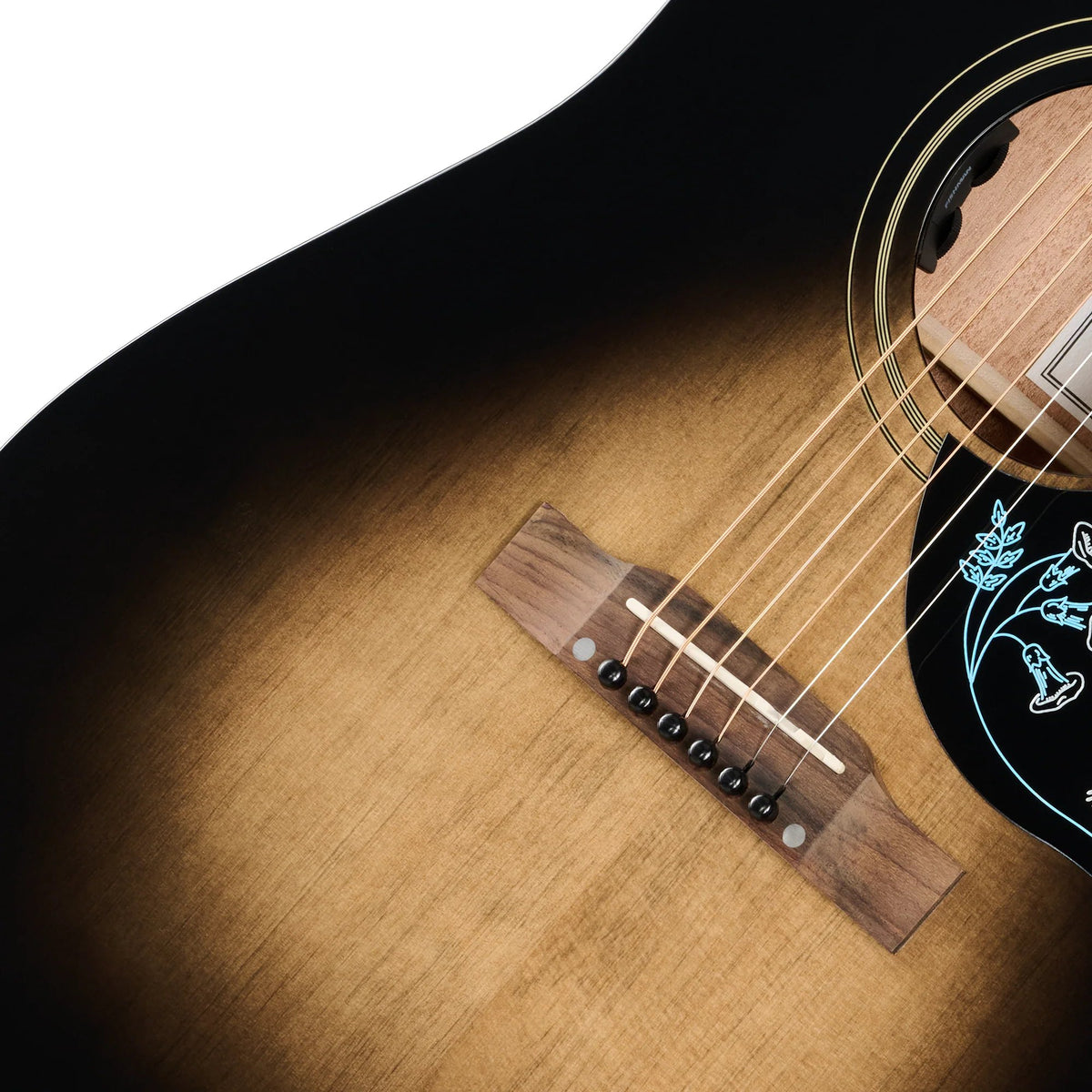 Đàn guitar acoustic điện Epiphone Eric Church Hummingbird Dark màu Cobra Burst – cận lỗ thoát âm và ngựa đàn