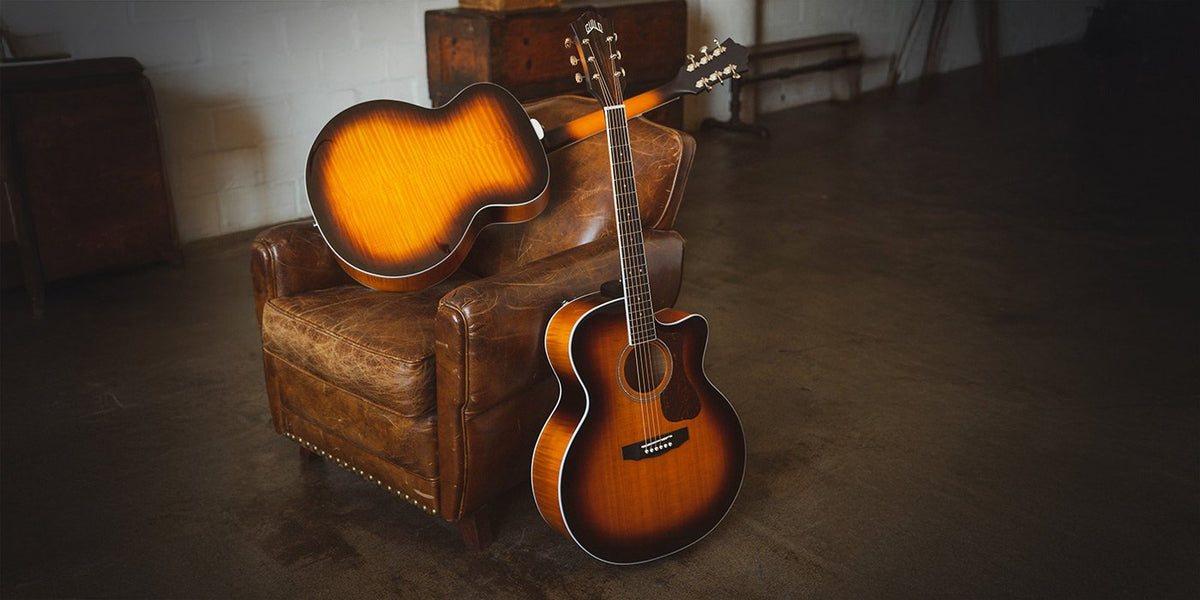 Đàn guitar acoustic điện Guild F-250CE Deluxe Maple màu Antique Burst – ảnh người chơi thực tế