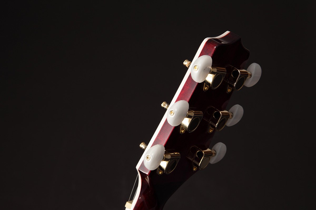 Đàn guitar acoustic điện Takamine GN75CE màu Wine Red – mặt sau đầu đàn và bộ khóa lên dây