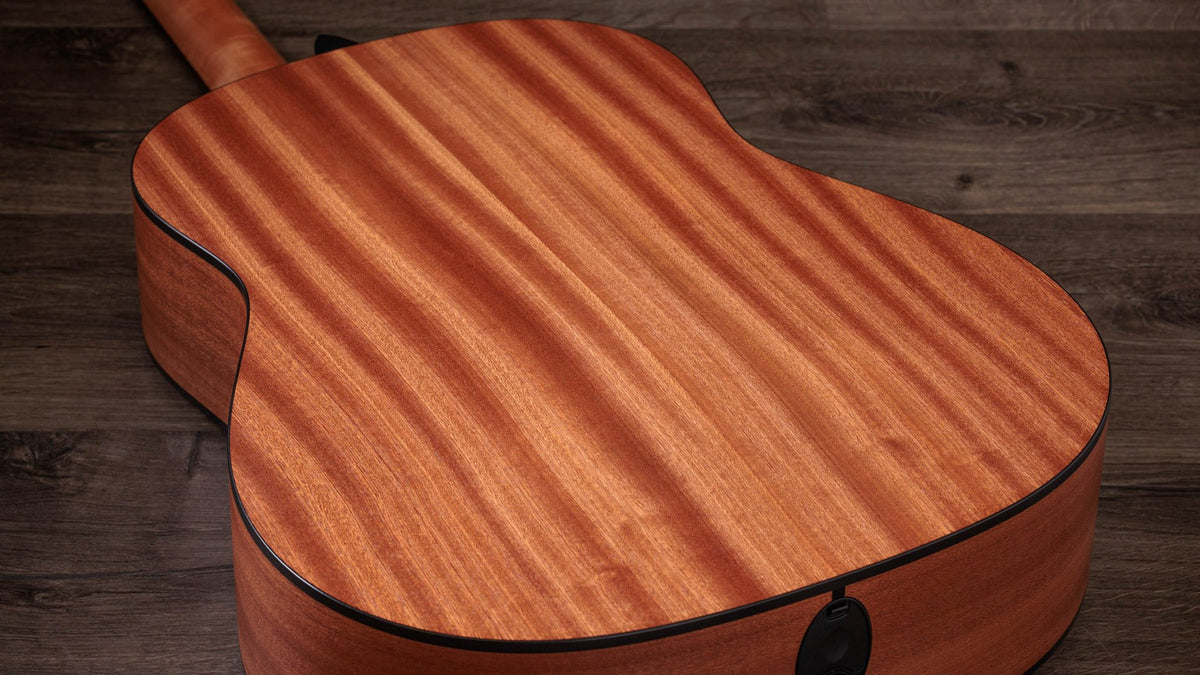 Đàn guitar acoustic điện Taylor 117e Special Edition màu Dark Tobacco Teardrop – cận vân gỗ mặt lưng
