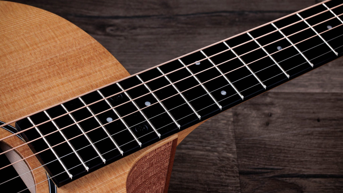 Đàn guitar acoustic điện Taylor 14ce màu Natural – cận cần đàn và mặt phím