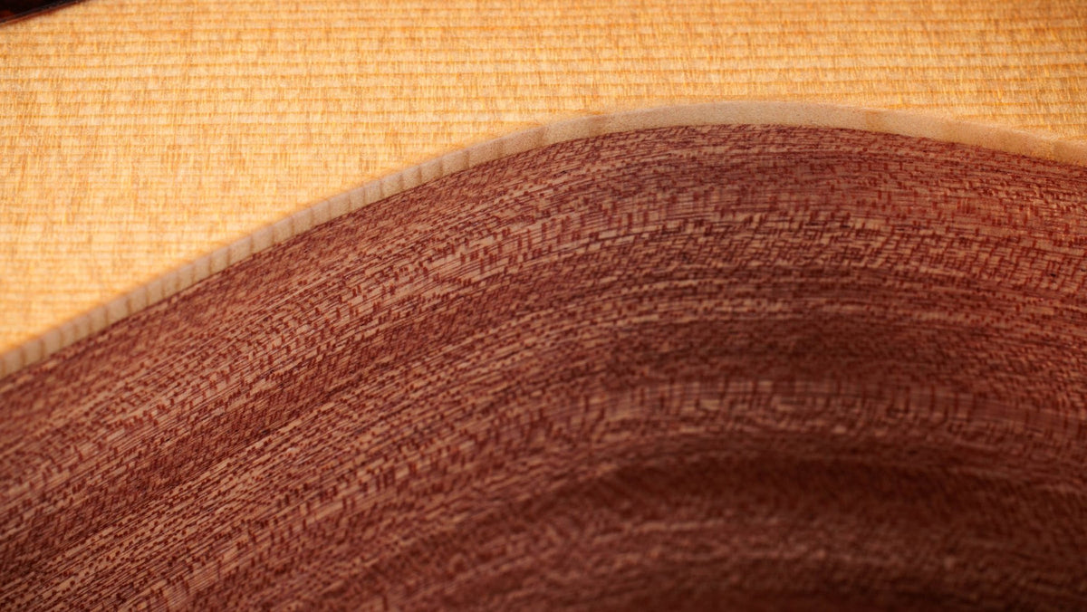 Đàn guitar acoustic điện Taylor 14ce màu Natural – cận chi tiết hoàn thiện (góc 2)