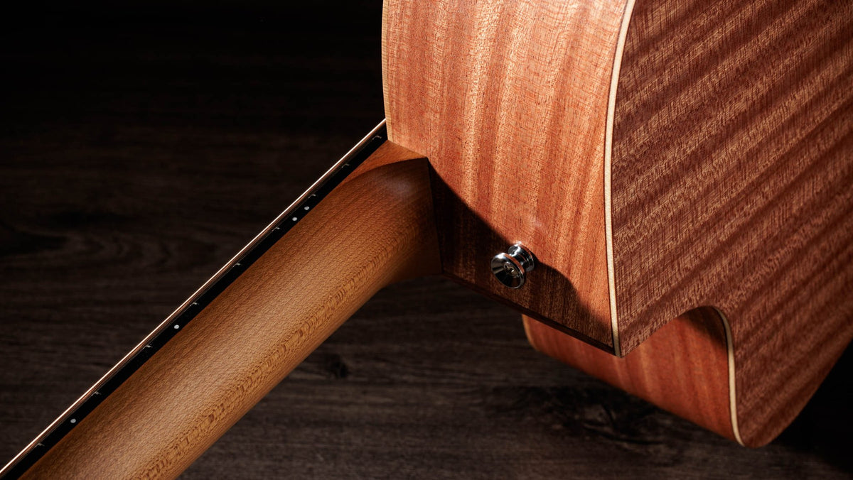 Đàn guitar acoustic điện Taylor 14ce màu Natural – cận gót cần nối thân đàn