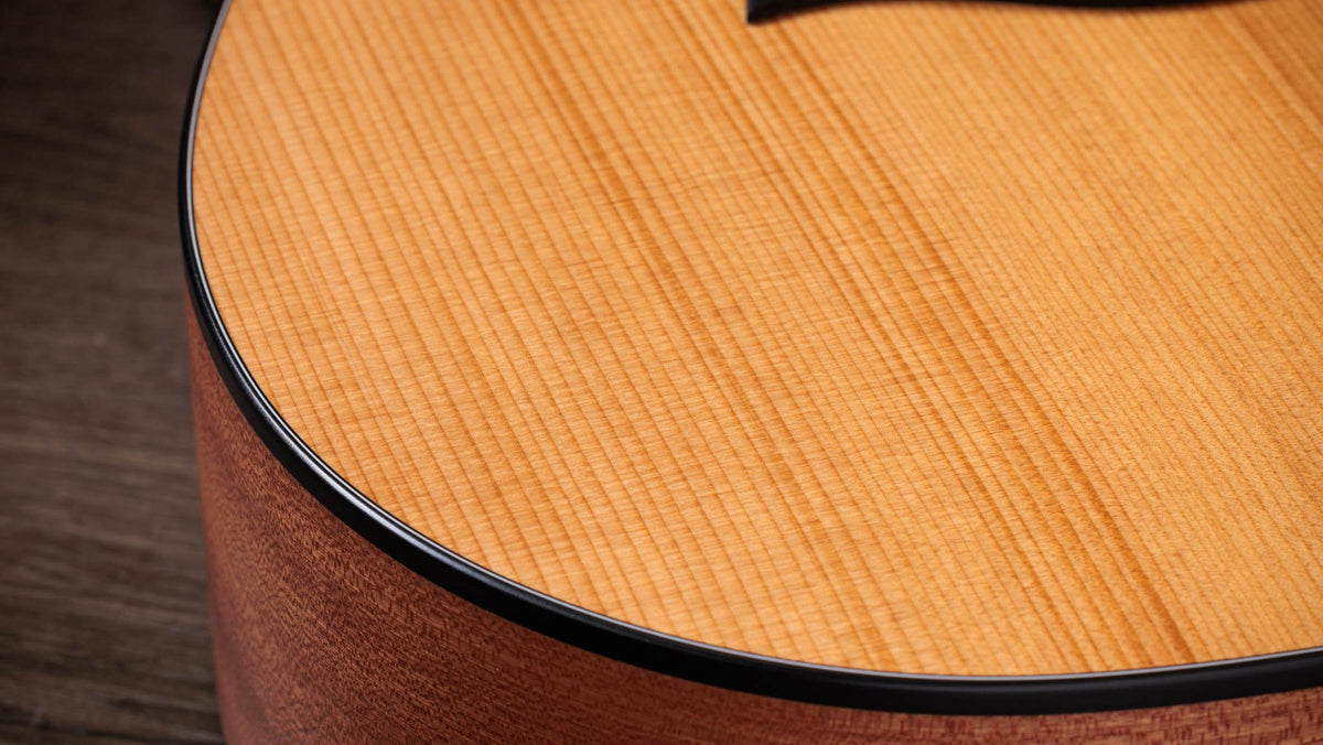 Đàn guitar acoustic điện Taylor 150ce Doce Doble màu Natural – cận chi tiết hoàn thiện