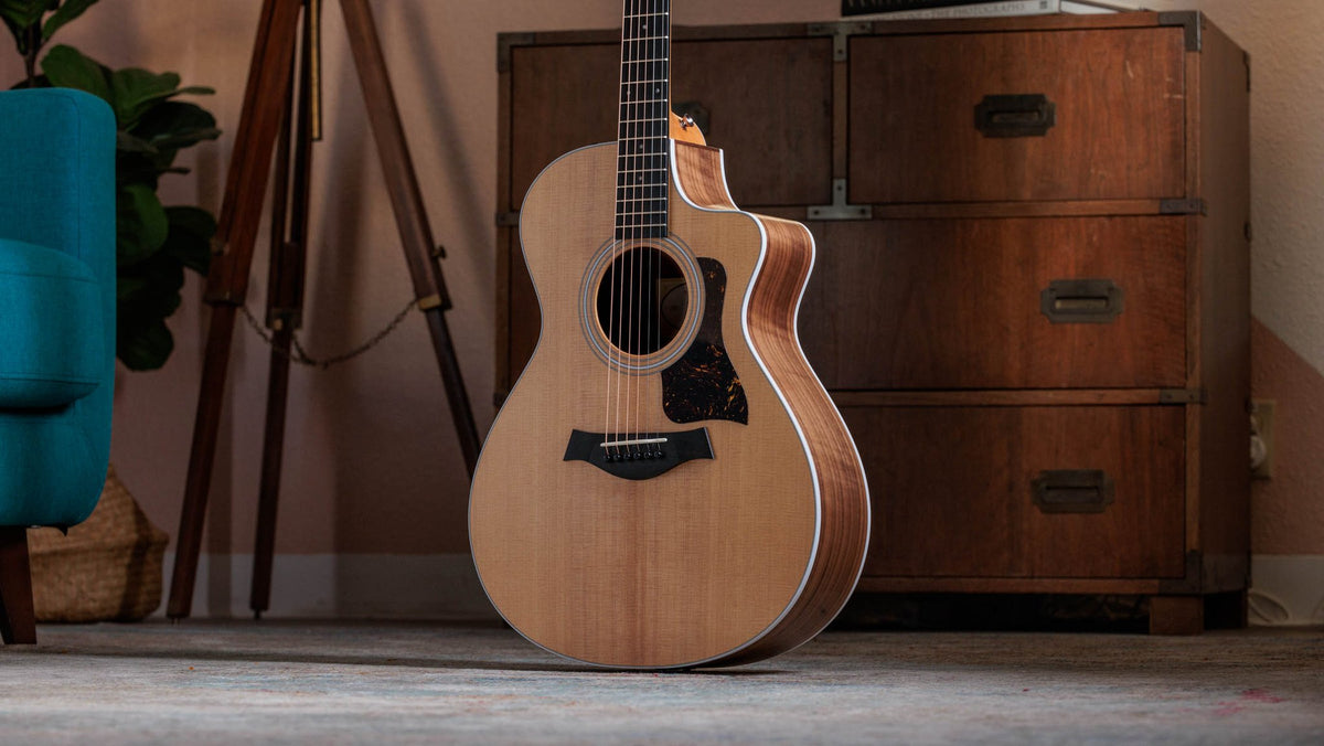Đàn guitar acoustic điện Taylor 212ce màu Natural – ảnh chụp thực tế