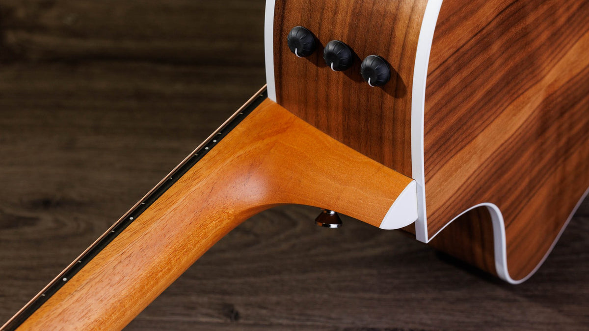 Đàn guitar acoustic điện Taylor 212ce màu Natural – cận gót cần nối thân đàn