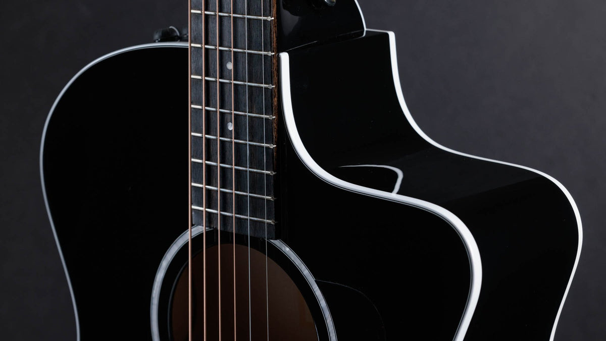 Đàn guitar acoustic điện Taylor 214ce-BLK Plus màu Black – cận thùng đàn mặt trước