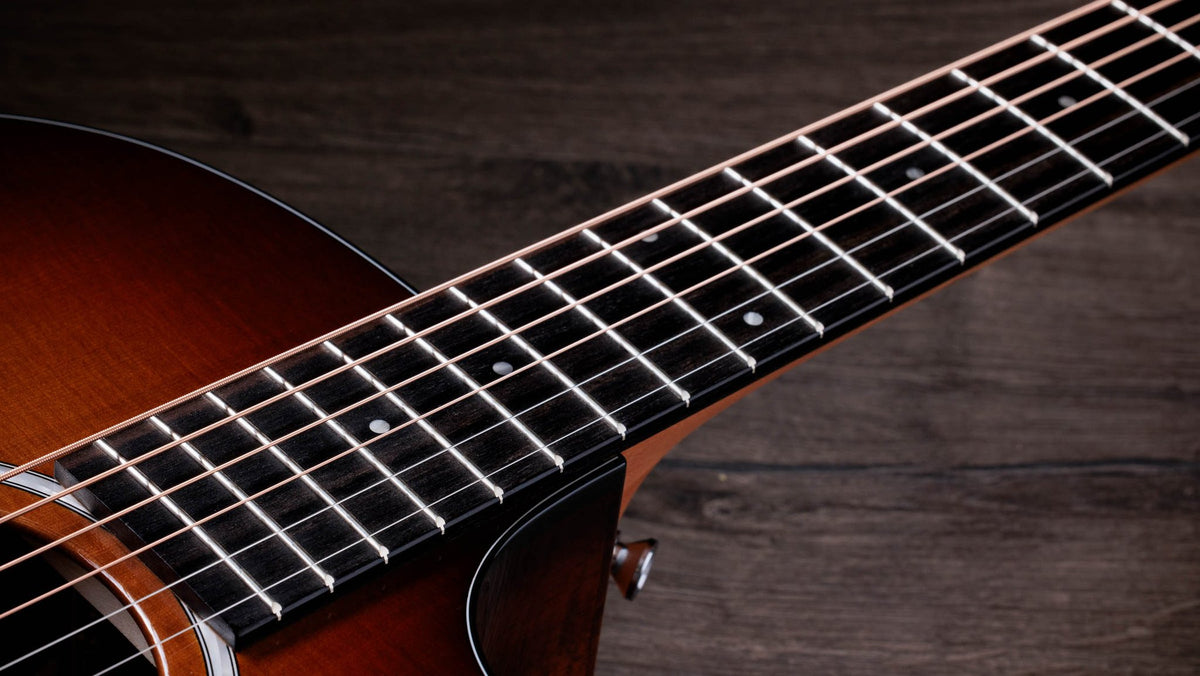 Đàn guitar acoustic điện Taylor 214ce-K SB Plus màu Shaded Edgeburst – cận cần đàn và mặt phím