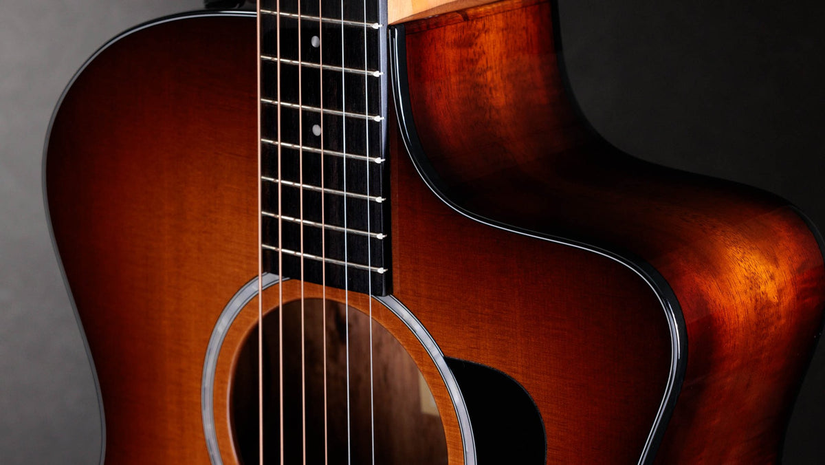 Đàn guitar acoustic điện Taylor 214ce-K SB Plus màu Shaded Edgeburst – cận thùng đàn mặt trước