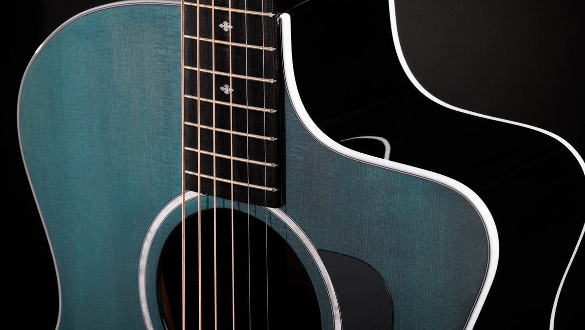 Đàn guitar acoustic điện Taylor 214ce Plus Special Edition màu Trans Blue – cận thùng đàn mặt trước