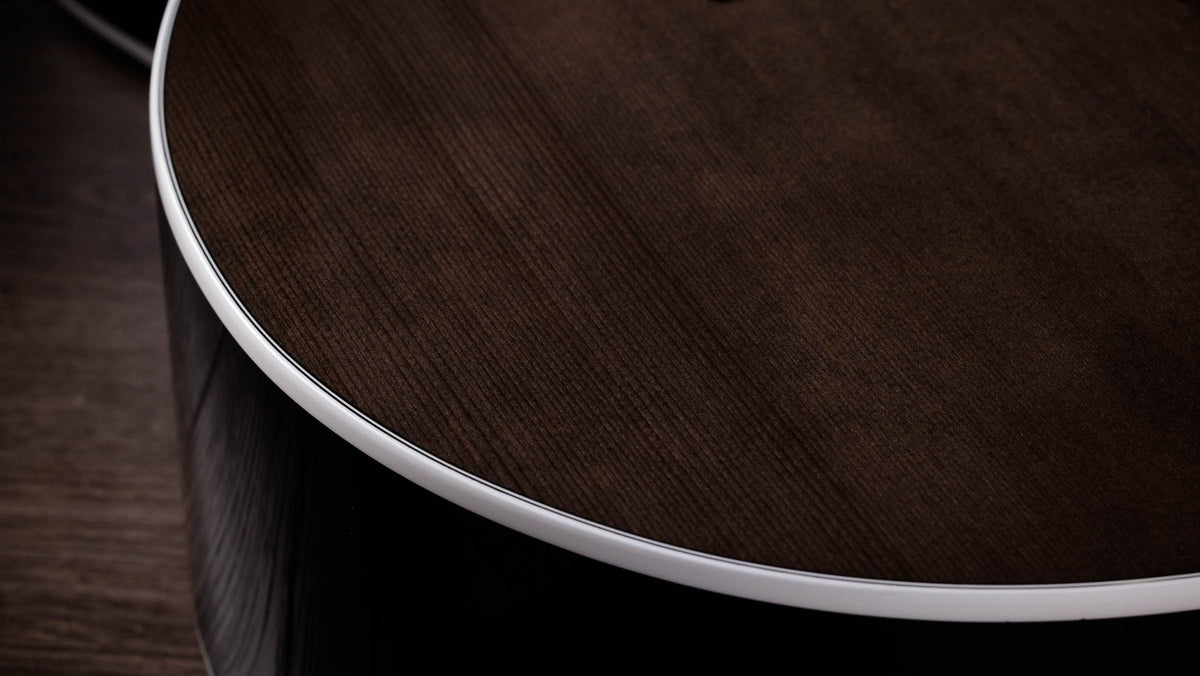 Đàn guitar acoustic điện Taylor 214ce Plus Special Edition màu Trans Grey – cận chi tiết hoàn thiện