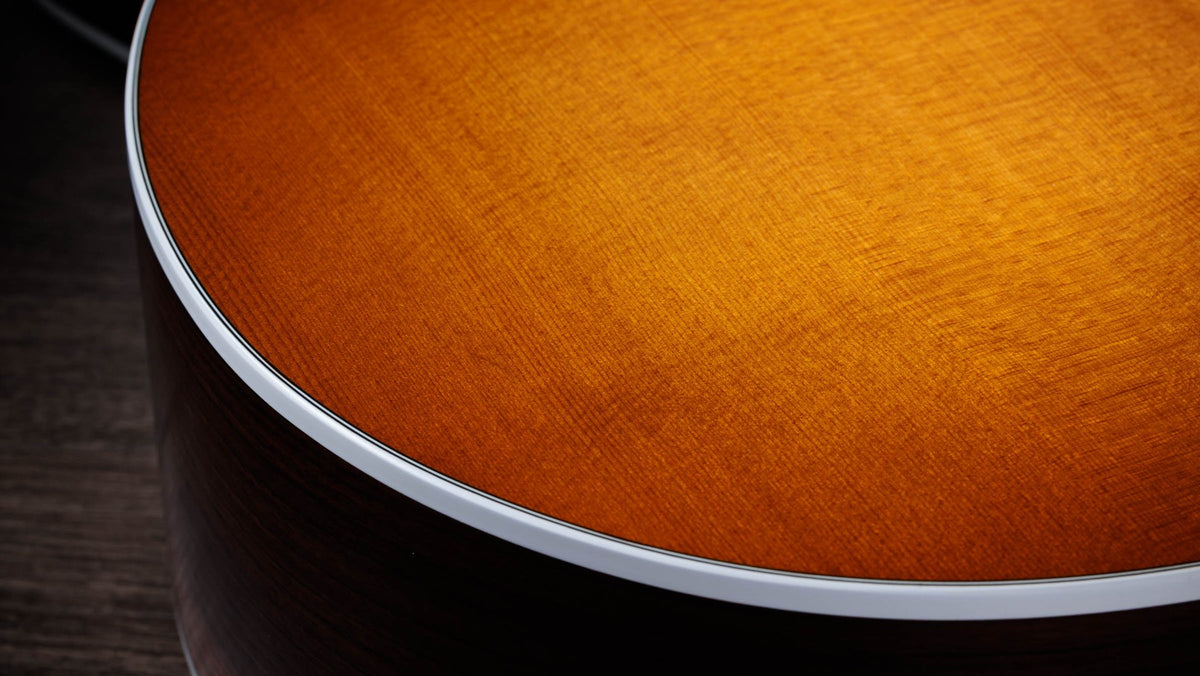 Đàn guitar acoustic điện Taylor 214ce Special Edition Honeyburst màu Honey Sunburst – cận chi tiết hoàn thiện