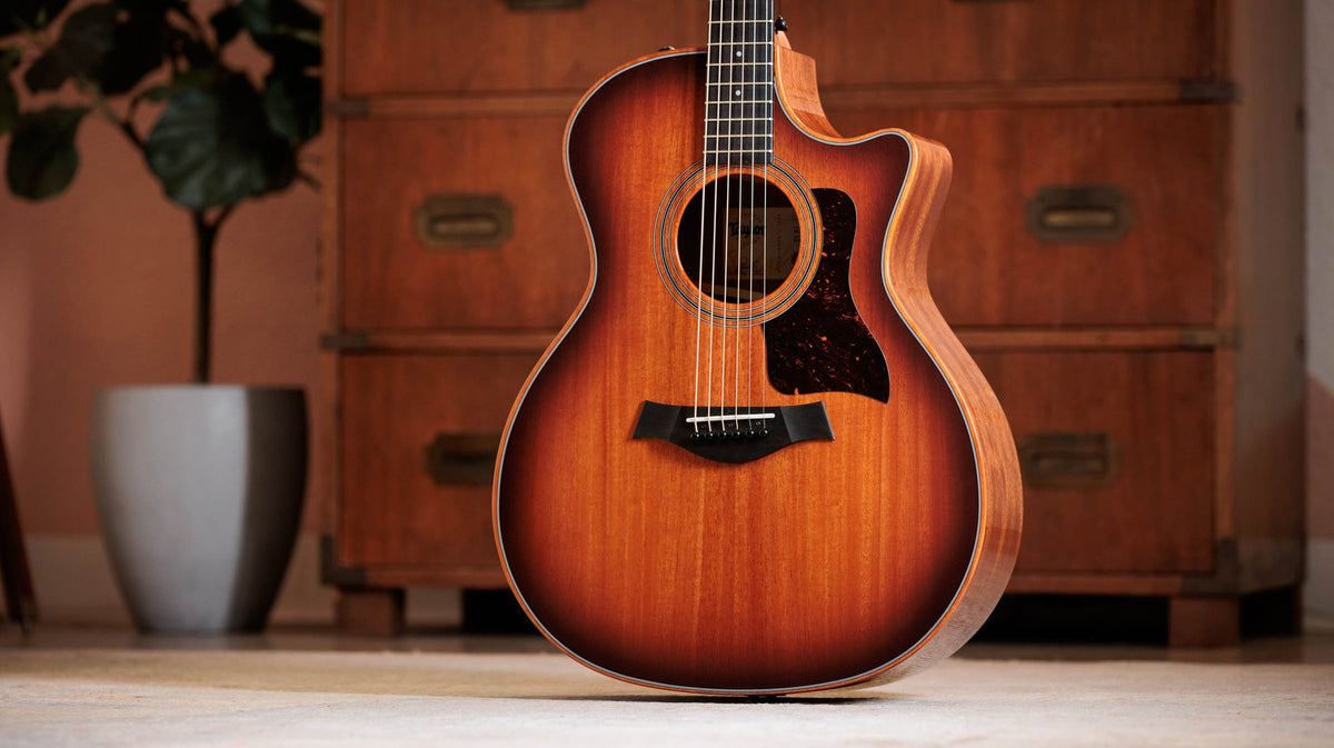 Đàn guitar acoustic điện Taylor 324ce Studio Special Edition màu Shaded Edgeburst – ảnh chính hãng chụp nằm ngang