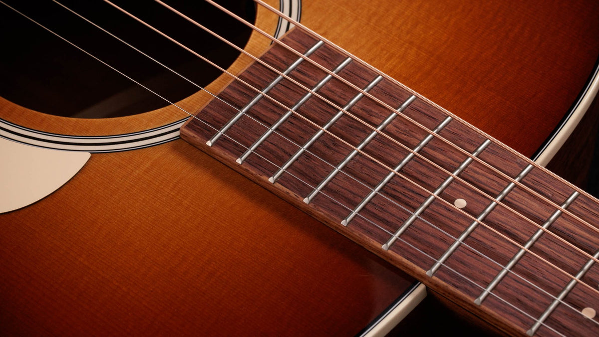 Đàn guitar acoustic điện Taylor Ben Harper Gold Label 512e màu Golden Brown Edgeburst – cận chi tiết hoàn thiện