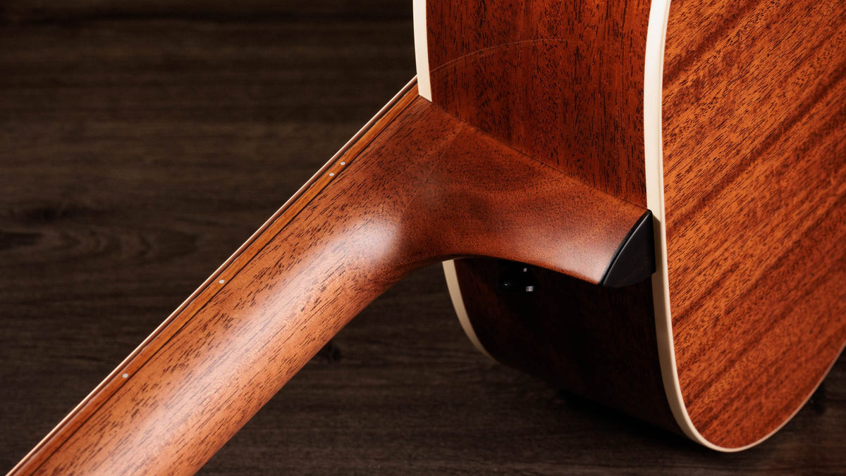 Đàn guitar acoustic điện Taylor Ben Harper Gold Label 512e màu Golden Brown Edgeburst – cận gót cần nối thân đàn