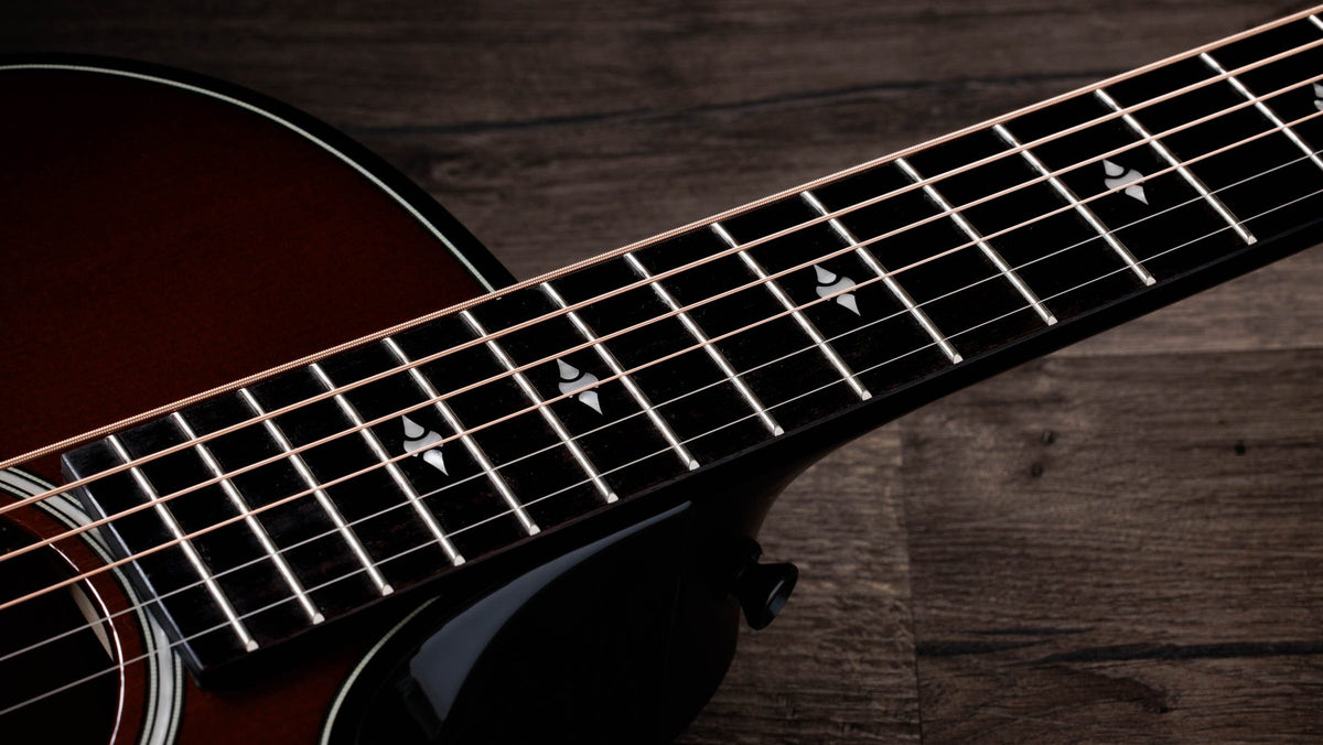 Đàn guitar acoustic điện Taylor Builder's Edition 514ce màu Kona Burst – cận cần đàn và mặt phím