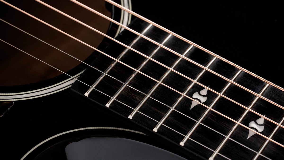 Đàn guitar acoustic điện Taylor Builder's Edition 524ce màu Kona Burst – cận inlay trên mặt phím