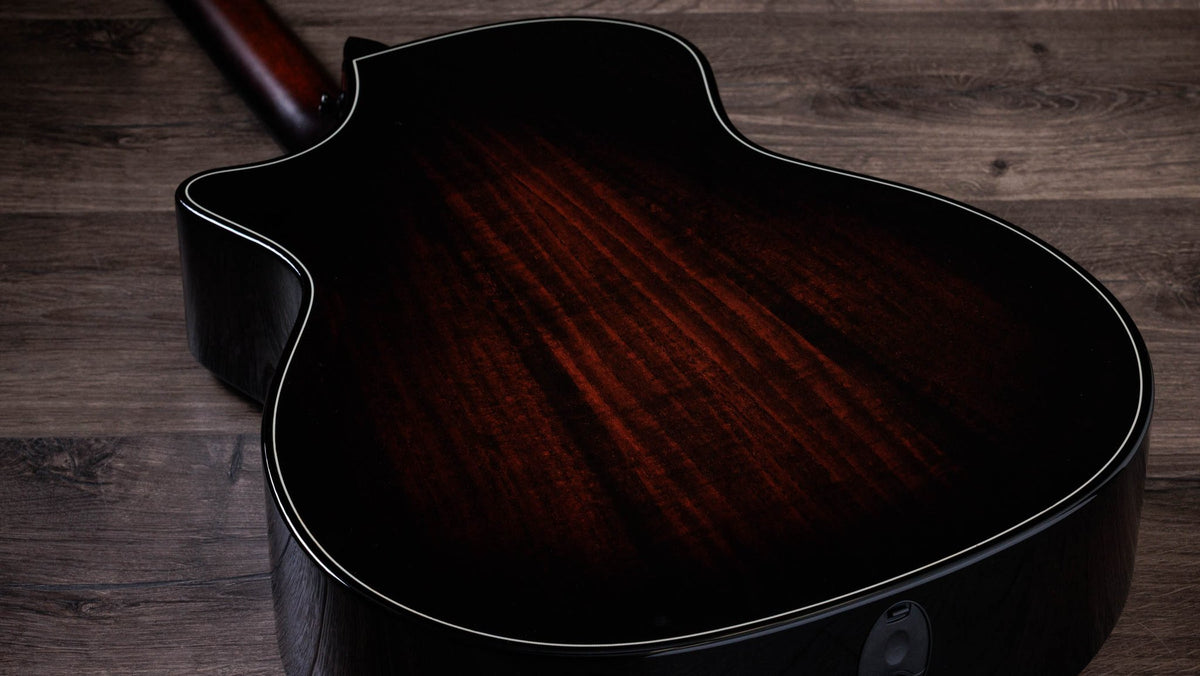 Đàn guitar acoustic điện Taylor Builder's Edition 524ce màu Kona Burst – thùng đàn chụp nghiêng