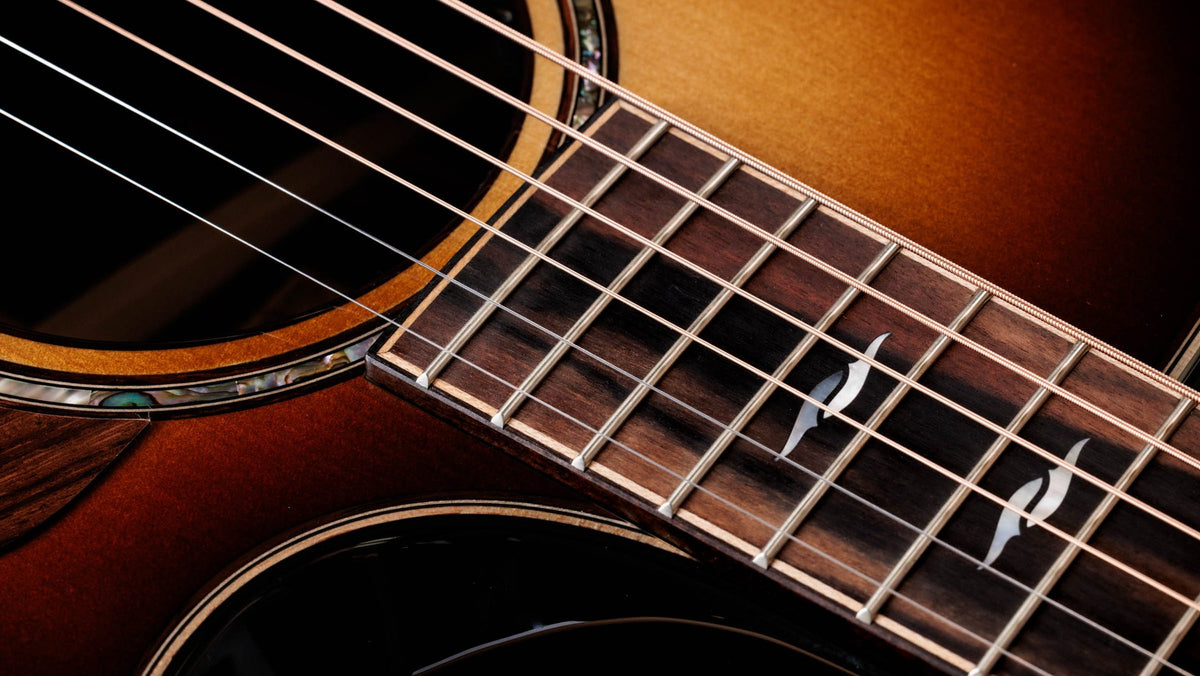 Đàn guitar acoustic điện Taylor Builder's Edition 814ce LTD Macassar Ebony – cận cần đàn và mặt phím
