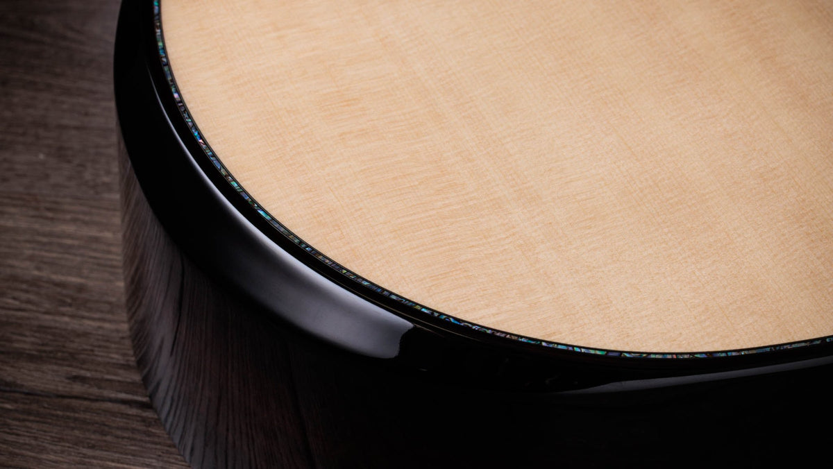 Đàn guitar acoustic điện Taylor Builder's Edition 914ce – cận hông đàn
