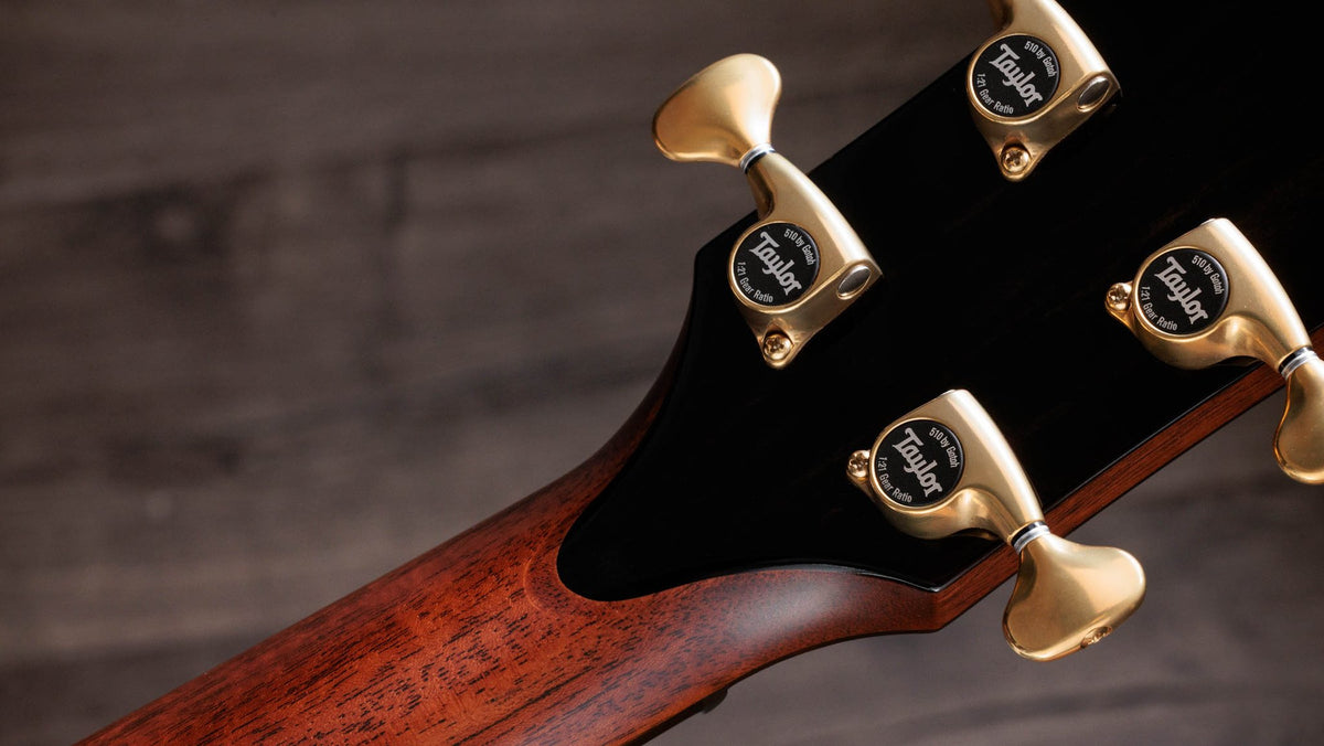 Đàn guitar acoustic điện Taylor Builder's Edition 914ce Sinker Redwood – mặt sau đầu đàn và bộ khóa lên dây