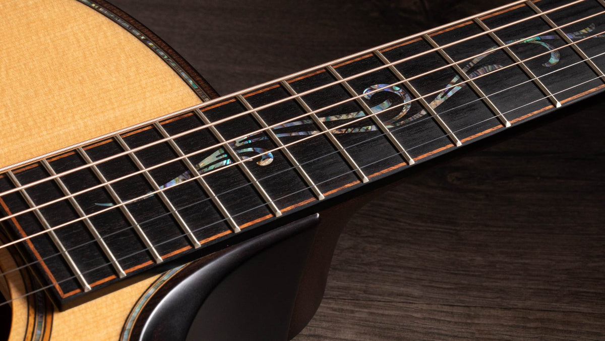 Đàn guitar acoustic điện Taylor Builder's Edition K14ce – cận cần đàn và mặt phím (góc 2)