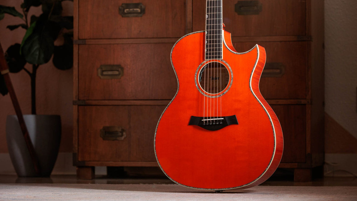 Đàn guitar acoustic điện Taylor Doyle Dykes Signature Model màu Translucent Orange – ảnh chụp thực tế (góc 2)