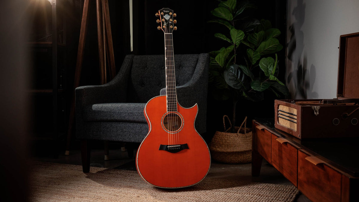 Đàn guitar acoustic điện Taylor Doyle Dykes Signature Model màu Translucent Orange – ảnh chụp thực tế (góc 3)