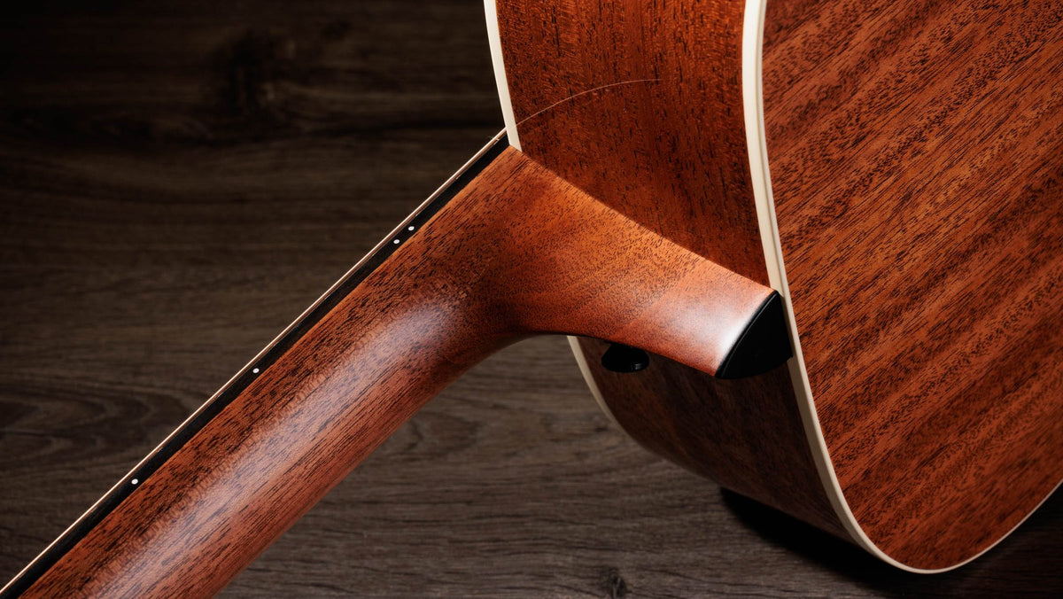 Đàn guitar acoustic điện Taylor Gold Label 510e màu Natural – cận gót cần nối thân đàn