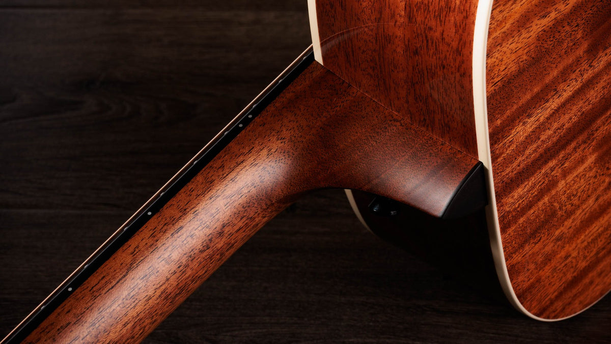Đàn guitar acoustic điện Taylor Gold Label 512e màu Natural – cận gót cần nối thân đàn