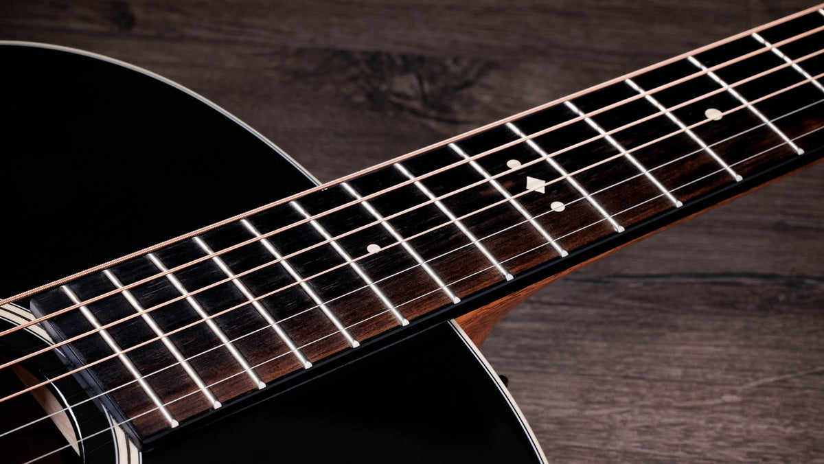 Đàn guitar acoustic điện Taylor Gold Label 514e mặt đen Blacktop – cận cần đàn và mặt phím