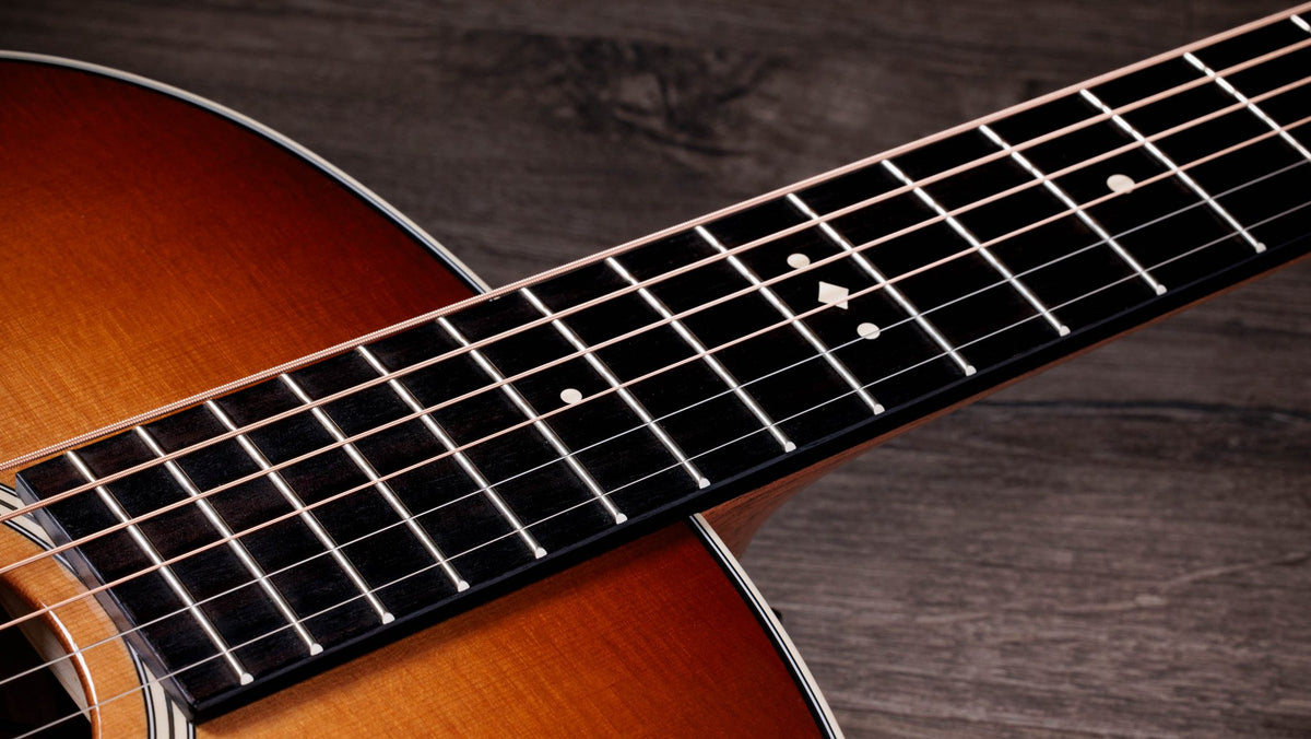 Đàn guitar acoustic điện Taylor Gold Label 514e mặt sunburst, pickguard kem – cận cần đàn và mặt phím