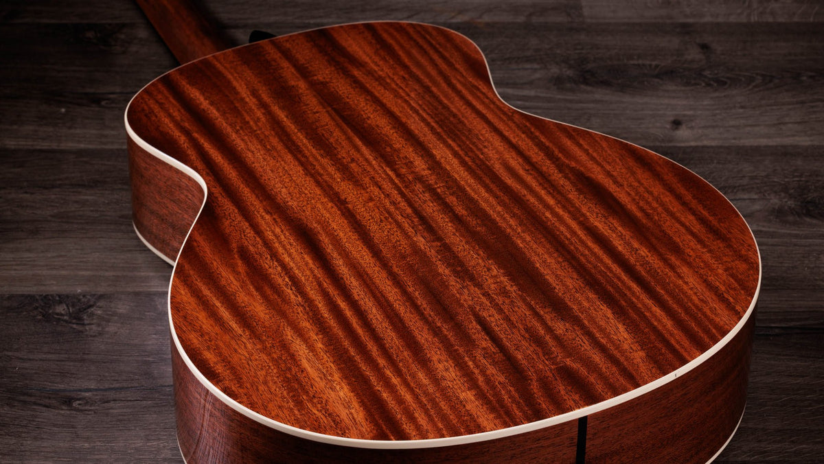 Đàn guitar acoustic điện Taylor Gold Label 514e màu Natural – thùng đàn chụp nghiêng
