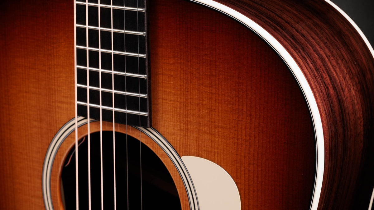 Đàn guitar acoustic điện Taylor Gold Label 717e mặt sunburst nâu vàng, pickguard kem – cận thùng đàn mặt trước