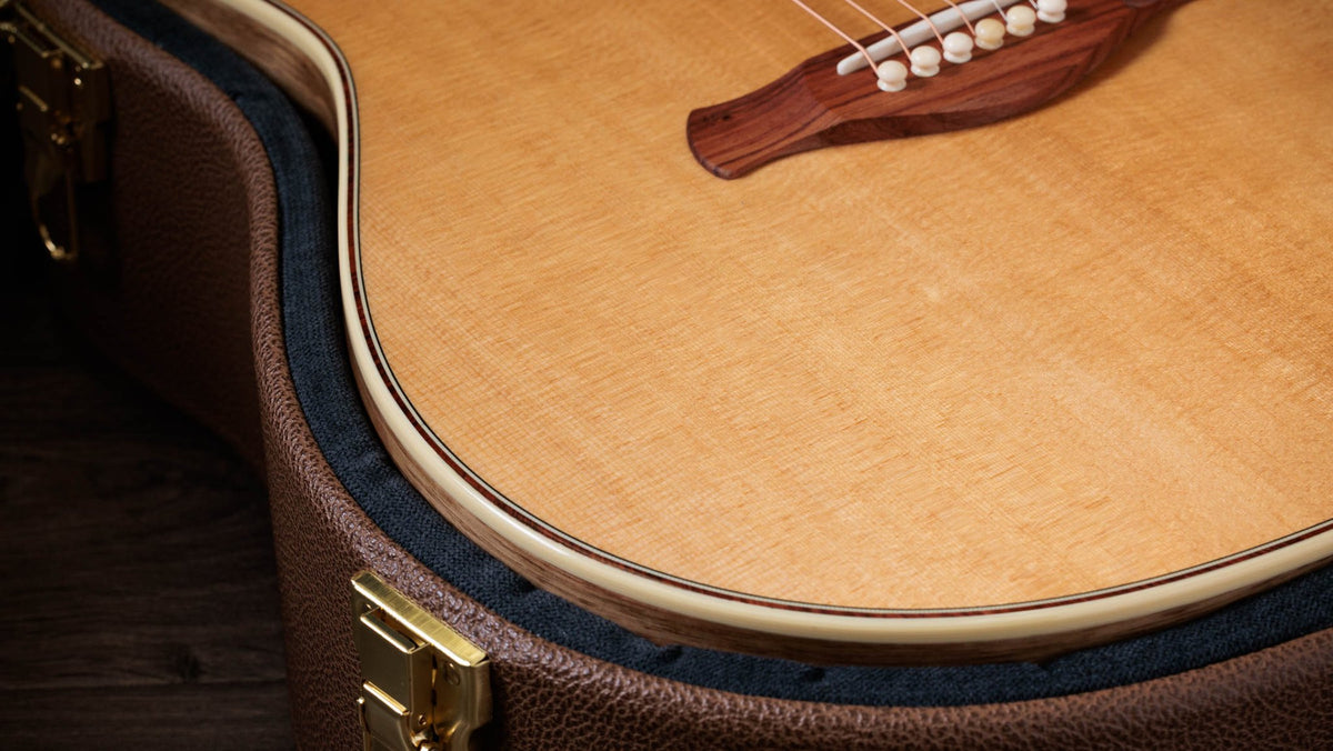 Đàn guitar acoustic điện Taylor Gold Label 817e mặt Natural – cận chi tiết hoàn thiện