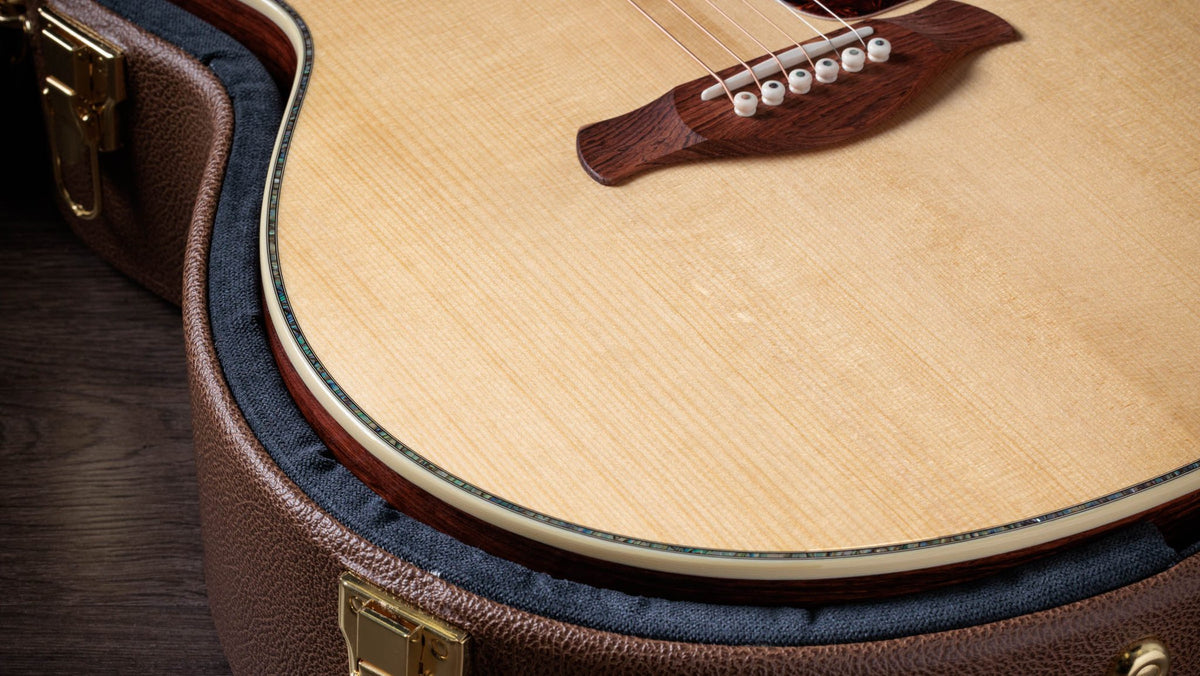 Đàn guitar acoustic điện Taylor Gold Label 914e mặt Natural – cận chi tiết hoàn thiện