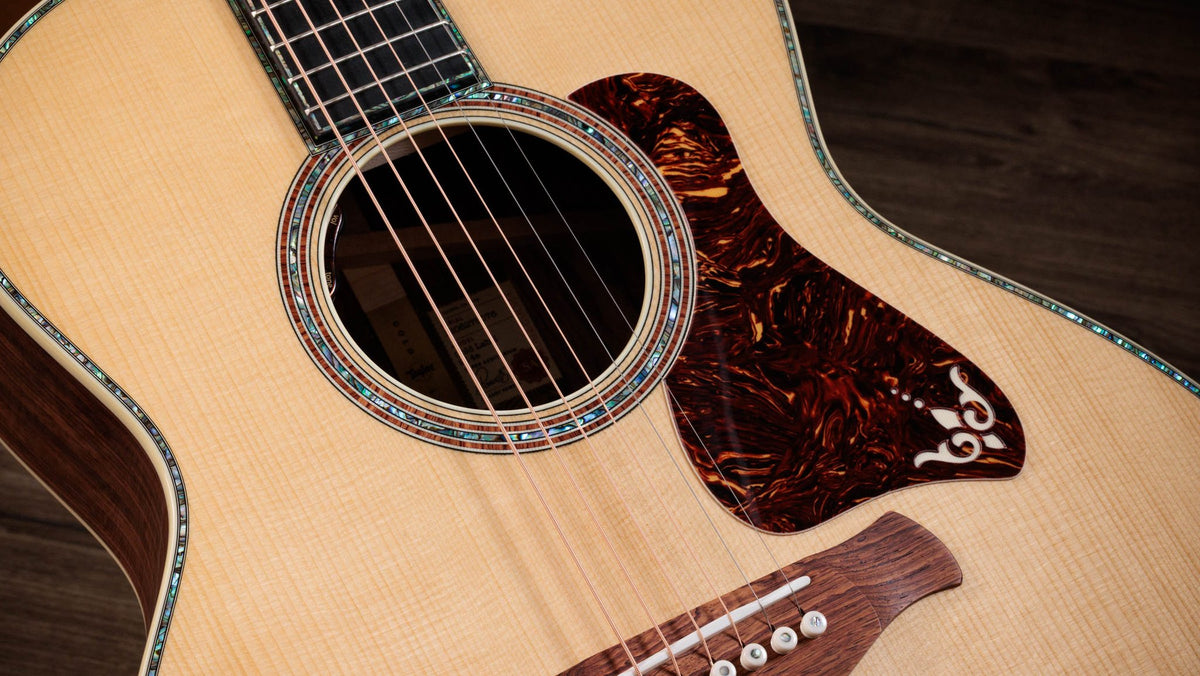Đàn guitar acoustic điện Taylor Gold Label 914e mặt Natural – cận thùng đàn mặt trước (góc 2)