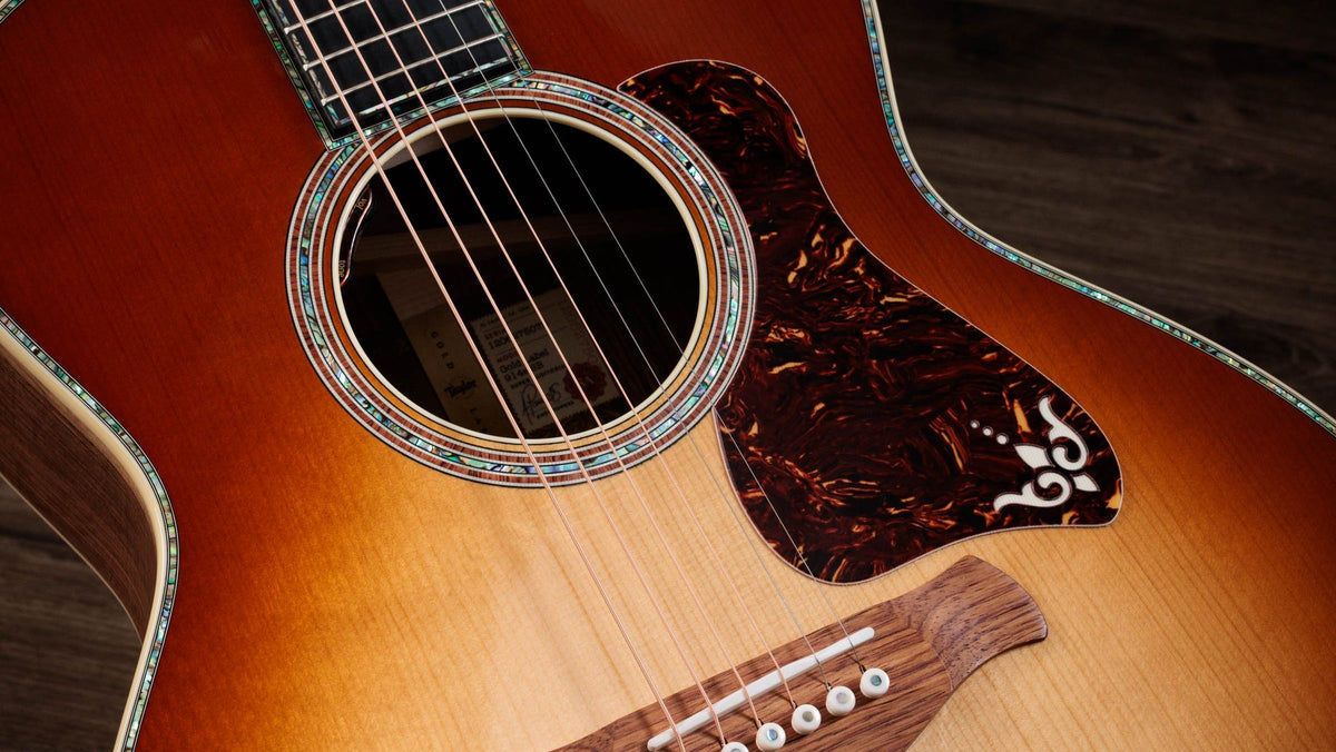 Đàn guitar acoustic điện Taylor Gold Label 914e mặt Teardrop Sunburst – cận thùng đàn mặt trước (góc 2)